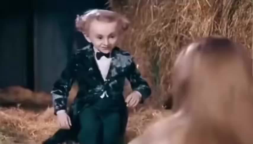 Rumpelstiltskin Tip Toe demonstration