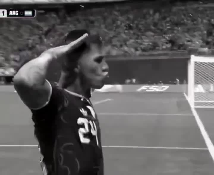 Topo Gigio football celebration demonstration